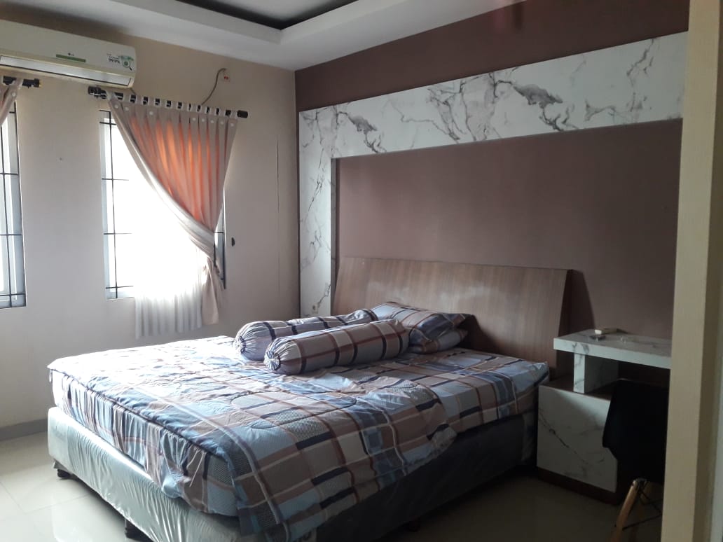 Disewakan Rumah Full Furnish Di Taman Menteng Lippo Cikarang